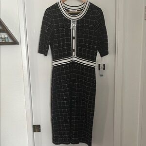 Chic Black and White Checkered Midi Dress